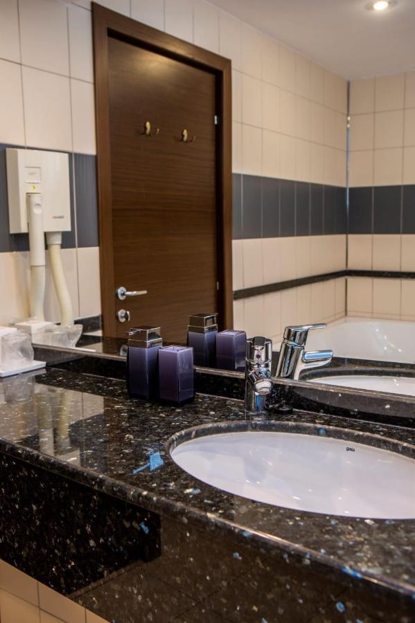 Hotel La Dolce Vita Zărneşti Εξωτερικό φωτογραφία