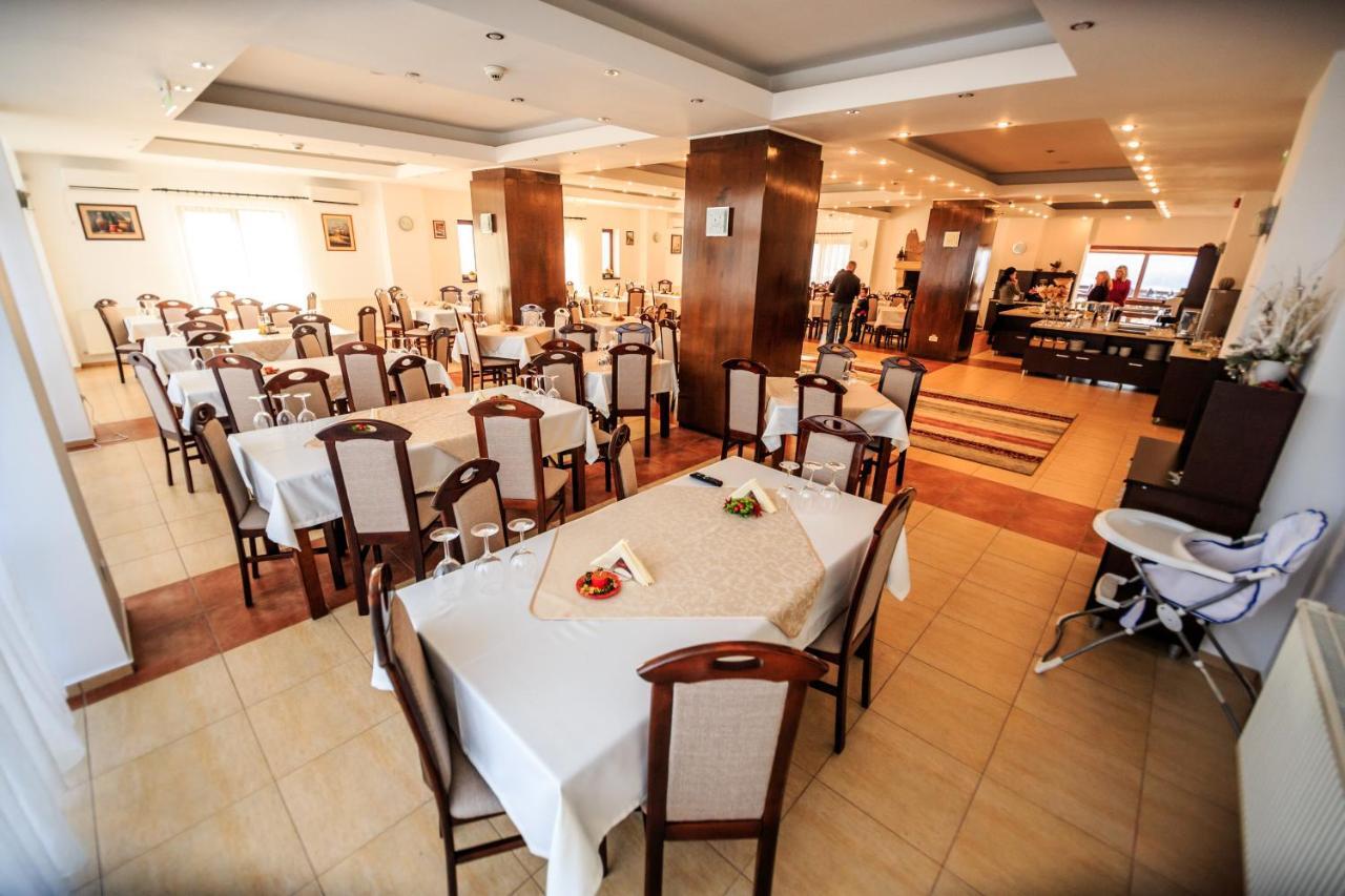 Hotel La Dolce Vita Zărneşti Εξωτερικό φωτογραφία